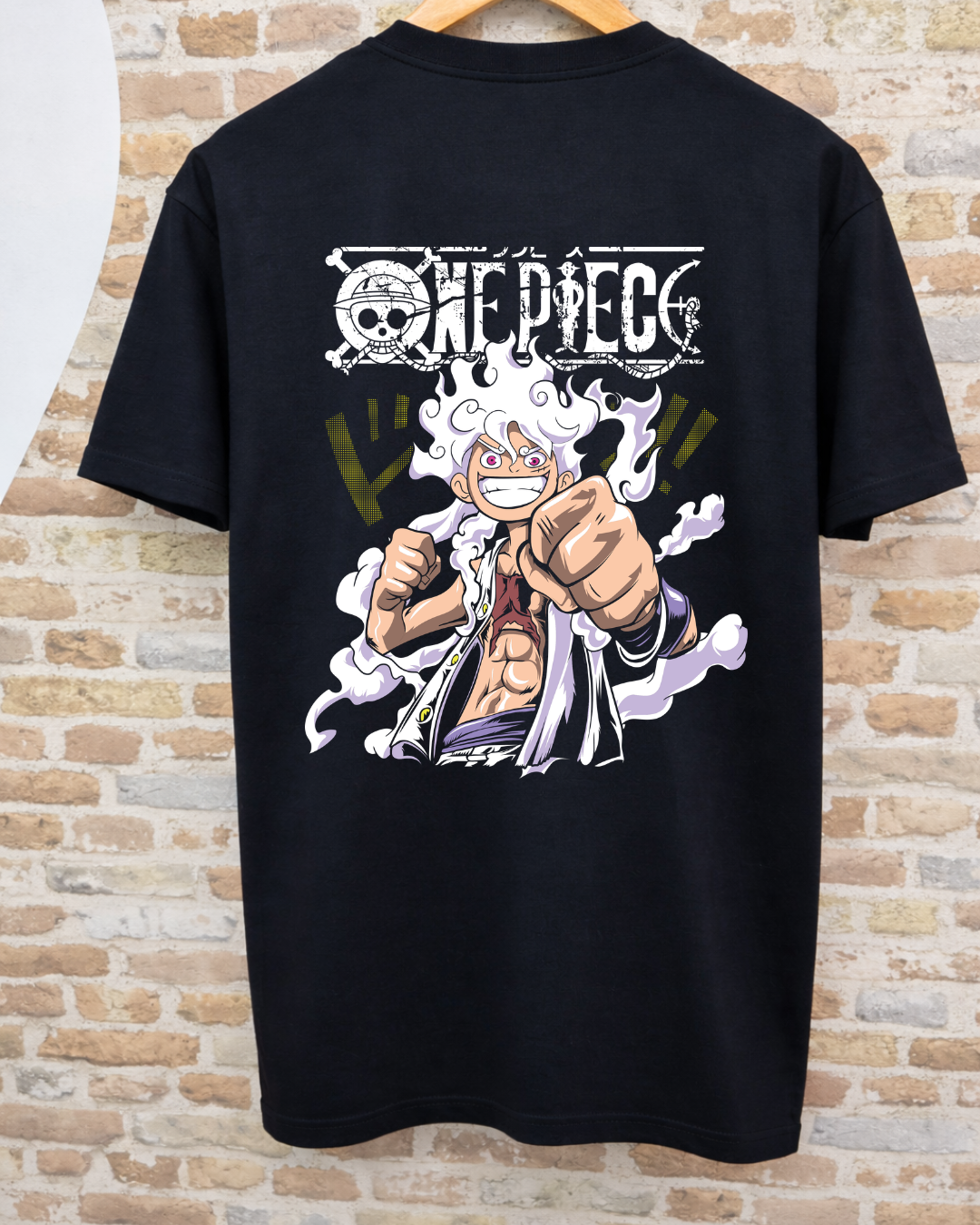 Camiseta One Piece - Luffy Gear Fifth, Puños al Frente