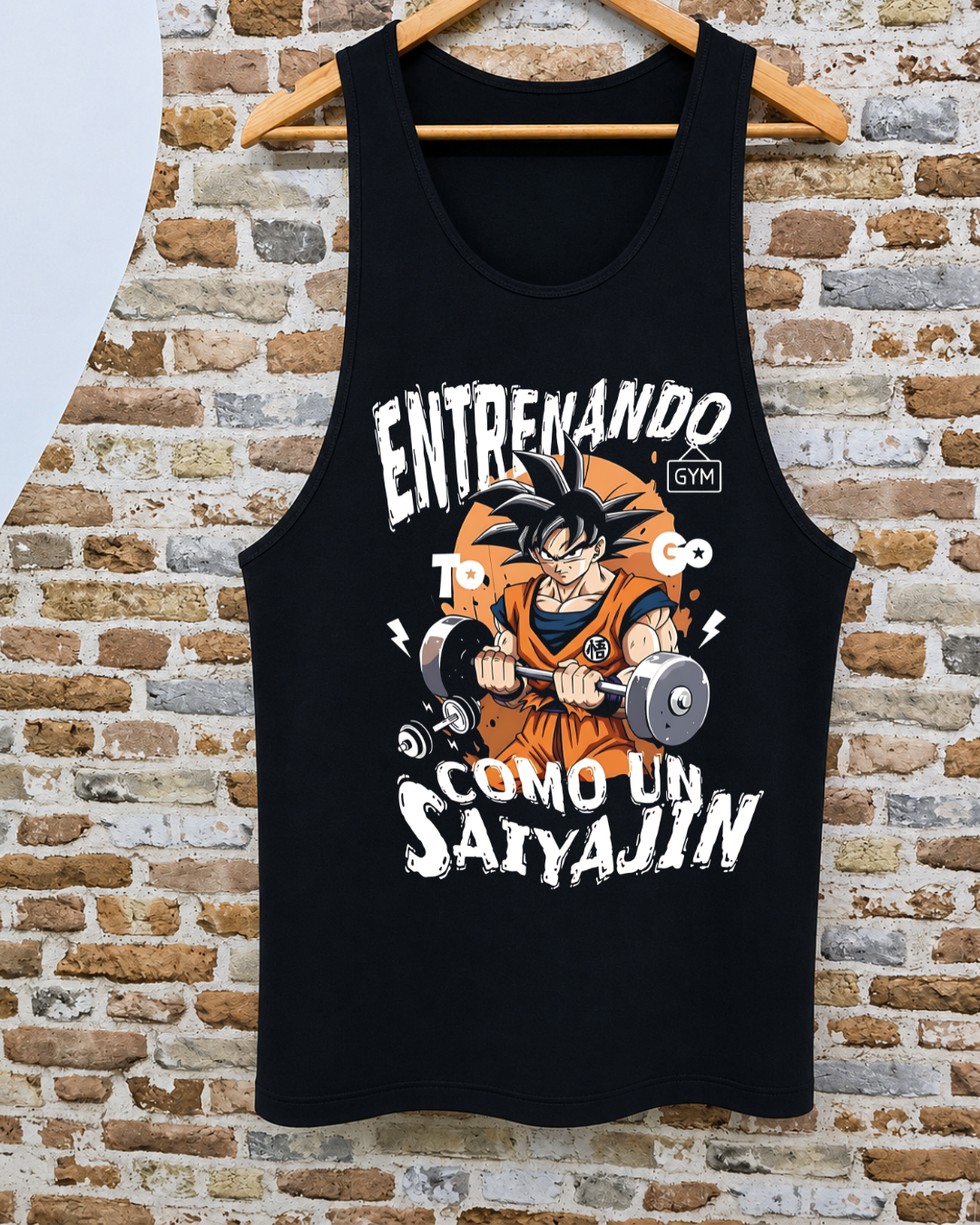 Camiseta tirantes gym Goku Entrenando como un Saiyajin negro naranja